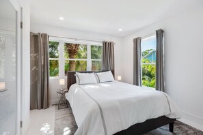 4 bedrooms, desk, iron/ironing board, free WiFi
