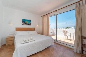 5 Schlafzimmer, Zimmersafe, Bügeleisen/Bügelbrett, Reisekinderbett