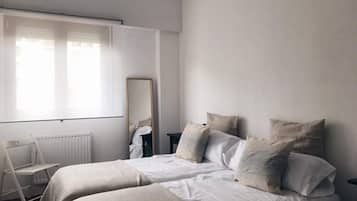 3 bedrooms, iron/ironing board, travel cot, free WiFi