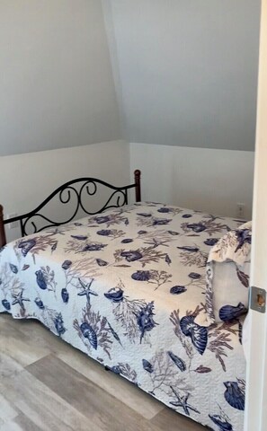 4 bedrooms, free WiFi, bed sheets