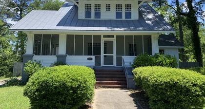 Renovated 1928 bungalow in historic Milledgeville Georgia
