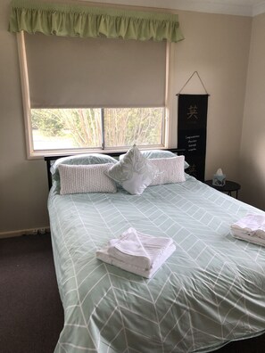 5 chambres, fer et planche à repasser, Wi-Fi gratuit, draps fournis