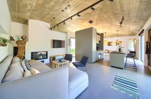 تلفزيون، مدفأة