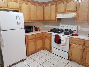 Fridge, microwave, oven, stovetop - ✅ RARE FIND! centrally located !! (Edinburg)