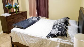 2 bedrooms, desk, iron/ironing board, travel crib