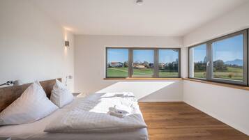 4 camere, ferro/asse da stiro, Wi-Fi gratuito, lenzuola