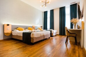 Economy Triple Room | Premium bedding, memory foam beds, minibar, in-room safe - Casa Chitic Balcescu (Brasov)