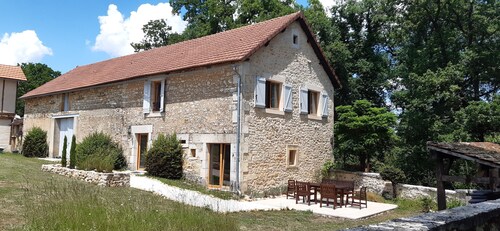 Luxury and cozy vacation home for 6 people on a quiet estate.