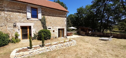 Luxury and cozy vacation home for 6 people on a quiet estate.