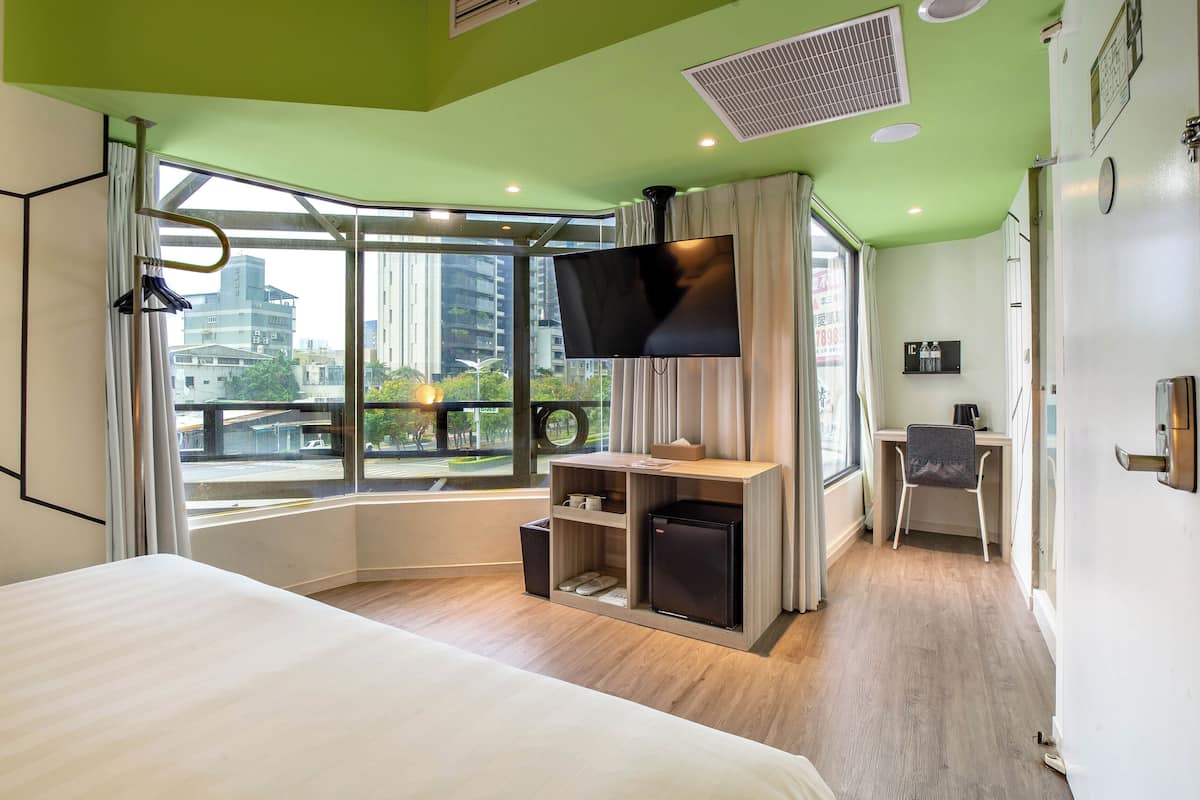 ห้องเอลีท | โต๊ะทำงาน, Wi-Fi ฟรี, ผ้าปูที่นอน