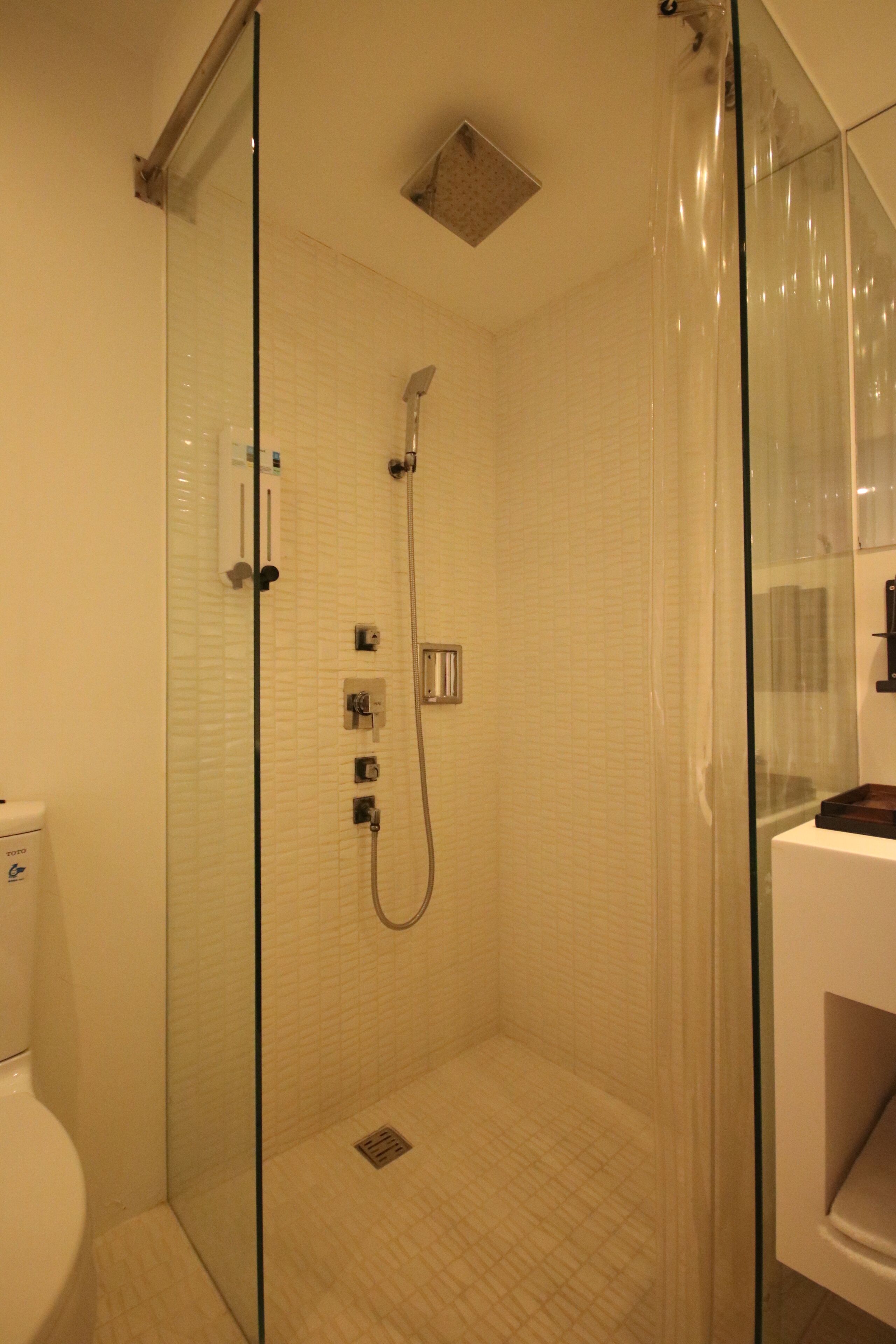 soho double room (no window) | desk, free wifi, bed sheets