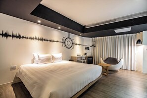 ห้องดีลักซ์ดับเบิล | โต๊ะทำงาน, Wi-Fi ฟรี, ผ้าปูที่นอน