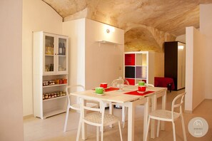 Dining - House with terrace for exclusive use and view of the Sassi of Matera (Matera)
