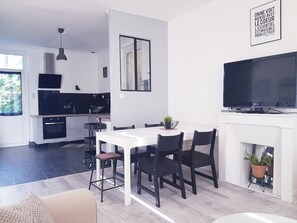 تناول الطعام