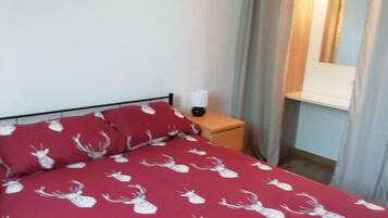 2 chambres, fer et planche Ă repasser, lit parapluie, Wi-Fi gratuit