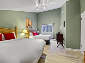 Condo, 3 Bedrooms | 3 bedrooms, laptop workspace, iron/ironing board, free WiFi - 310 Snowblaze 2 Bedroom Condo by RedAwning (Park City)