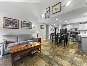 Appart'hôtel, 3 chambres | Intérieur