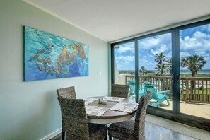 Dining - Escape to Mayan Princess 213 Beachfront Getaway! (Port Aransas)