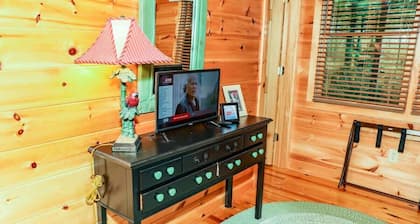 Fern Cottage by Buffalo Mountain Getaway