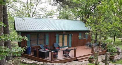 Fern Cottage by Buffalo Mountain Getaway