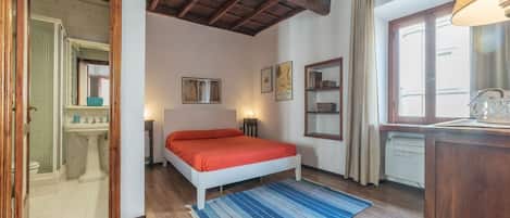 7 camere, Wi-Fi, lenzuola