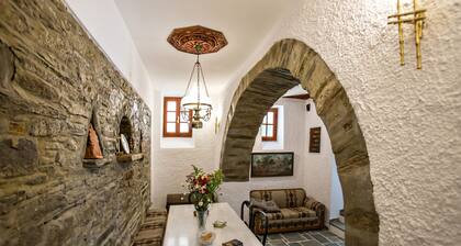 Cycladic Traditional Villa in Tinos!