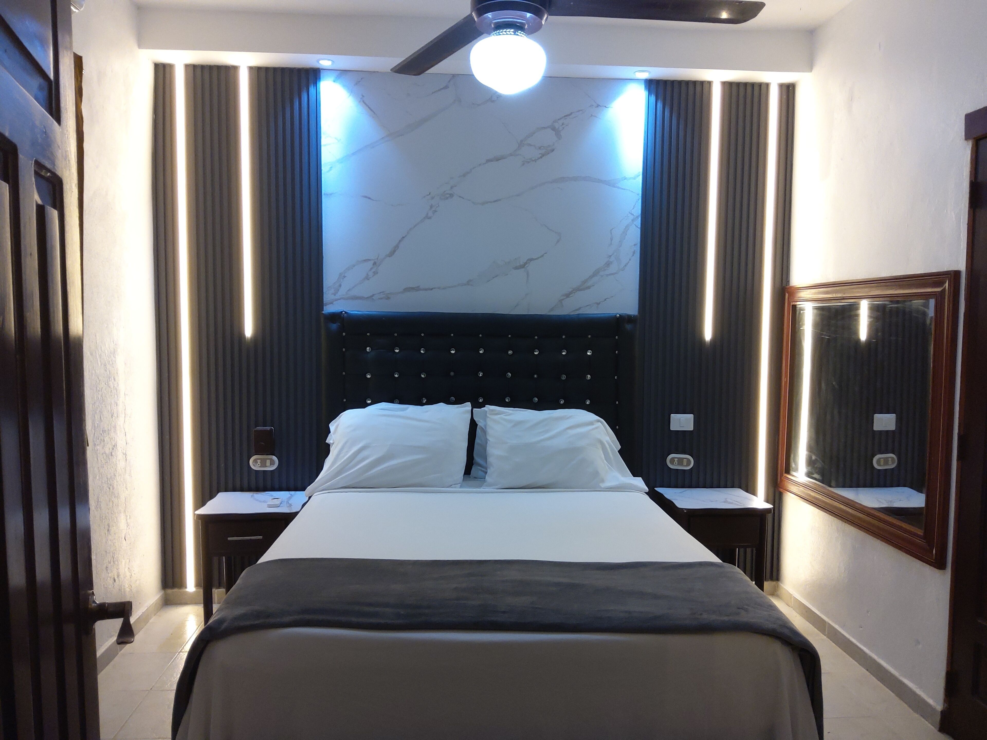 2 dormitorios, tabla de planchar con plancha, wifi y ropa de cama