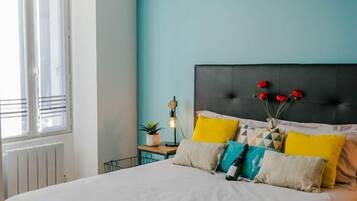 Fer et planche Ă repasser, draps fournis