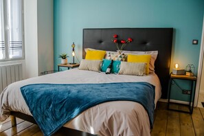 Iron/ironing board, bed sheets - BnB Epernay   Studio 86   Your Cozy Nest for Two in Épernay (Épernay)