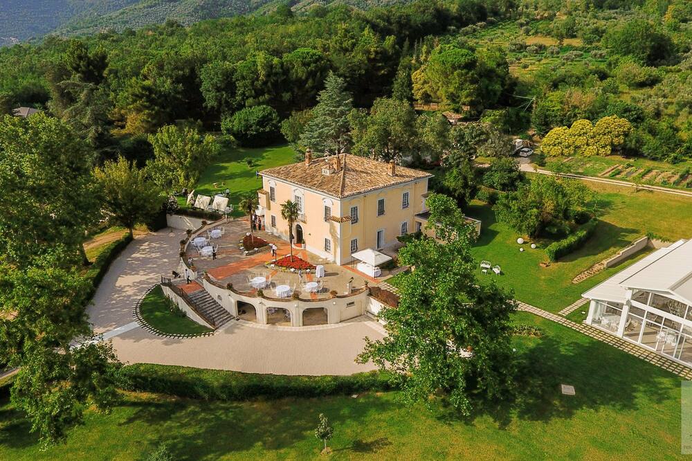 Torellone Estate - Villa with swimming pool