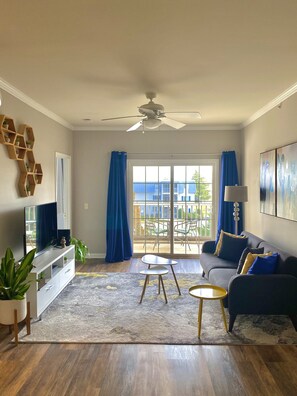 Smart TV - Renovated Condo Near Outlets, 3.5 Miles to the Beach (Rehoboth Beach)