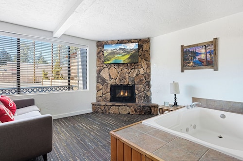 SoCal Vacations - Village Inn