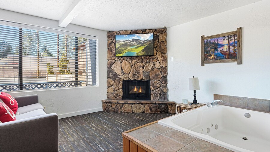 SoCal Vacations - Village Inn