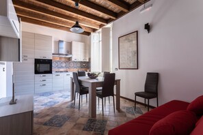 Interior - App. for 6 person in the centre with jacuzzi & pool (Oristano)