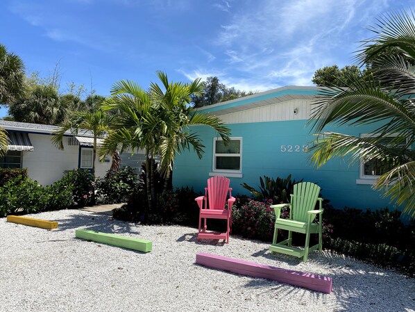 Front of property - Siesta Key Dream Inn (Siesta Key)