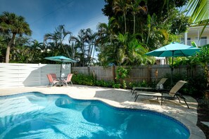 Outdoor pool - Siesta Key Dream Inn (Siesta Key)