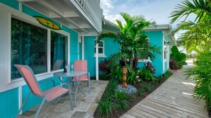 Standard Studio | Terrace/patio - Siesta Key Dream Inn (Siesta Key)