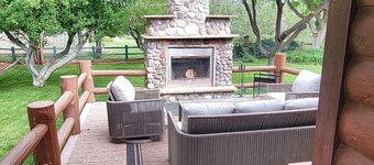 Luxury Sedona Oak Creek Canyon Home - Private Creek Access!