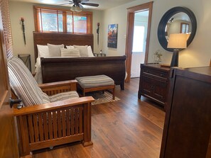 3 chambres, fer et planche à repasser, lit parapluie, Wi-Fi gratuit