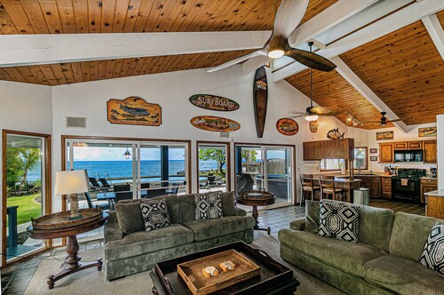 Hilo Shangrila - Oceanfront, Pool and Hot Tub Private Vacation Rental