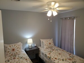 2 bedrooms, desk, iron/ironing board, free WiFi
