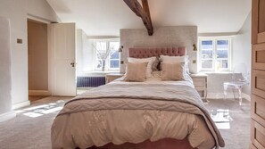 3 bedrooms, iron/ironing board, travel cot, free WiFi