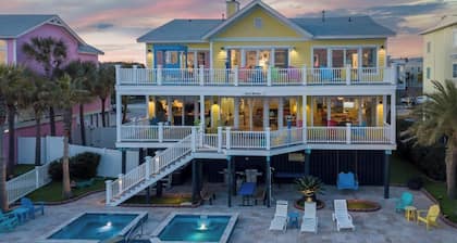 Casa Banana Oceanfront on Ocean Blvd, 6 BD, sleeps 20, pool,hot tub, elevator