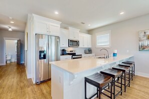 Fridge, microwave, oven, stovetop - Pristine, professionally furnished beach house with two balconies - near beach (Cape San Blas)