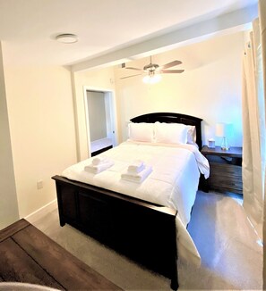 3 chambres, fer et planche à repasser, Wi-Fi gratuit, draps fournis