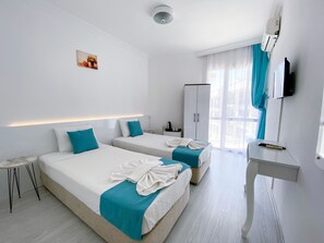 Free WiFi, bed sheets