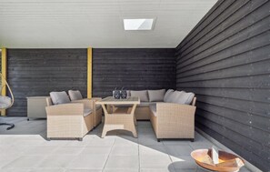 Terrace/patio - 3 bedroom gorgeous home in Asaa (Asaa)