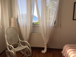 3 chambres, fer et planche à repasser, draps fournis