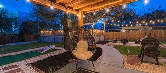 Texas Vacation Home with GameRoom, Firepit & POOL by Fiesta Texas