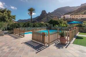 Outdoor pool - Beautiful country house with private pool in the south of Gran Canaria. perfect families (El Sao)